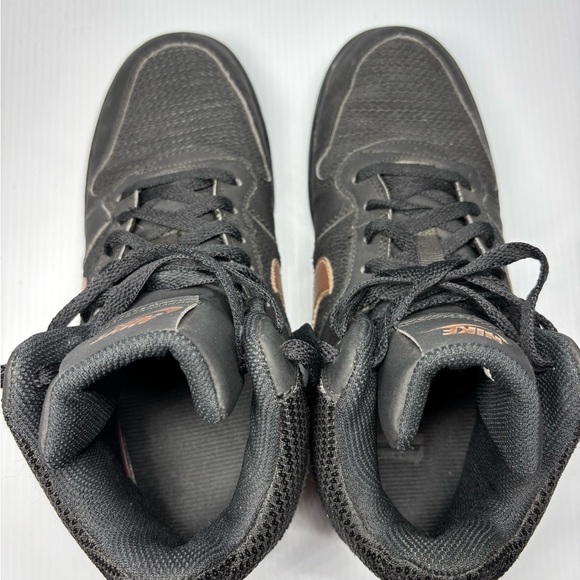 Nike Shoes Womens 10 Basketball Practice Training Court Borough Mid Premium Lace - Picture 2 of 6